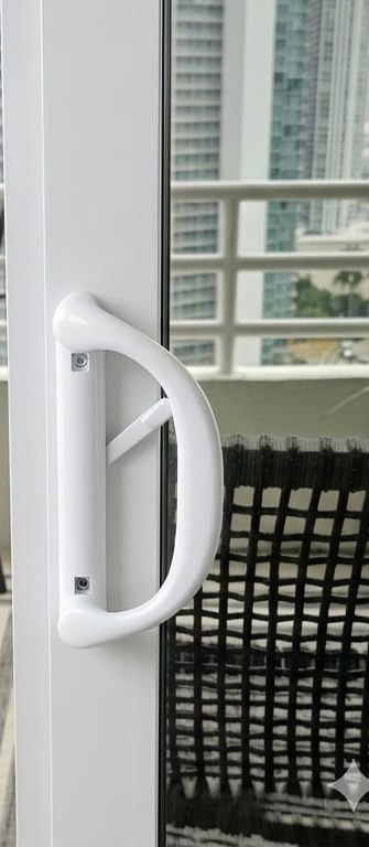 Lock & Handle Replacement after repair by Quick Fix Doors in Miami-Dade